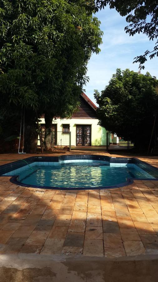 Casa Folks - Bed And Breakfast Пуэрто-Игуасу Экстерьер фото