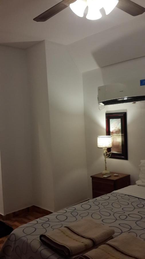 Casa Folks - Bed And Breakfast Пуэрто-Игуасу Экстерьер фото