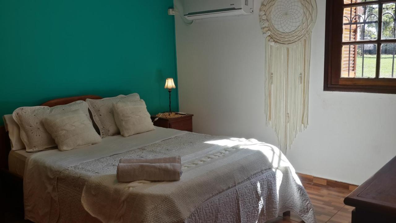 Casa Folks - Bed And Breakfast Пуэрто-Игуасу Экстерьер фото