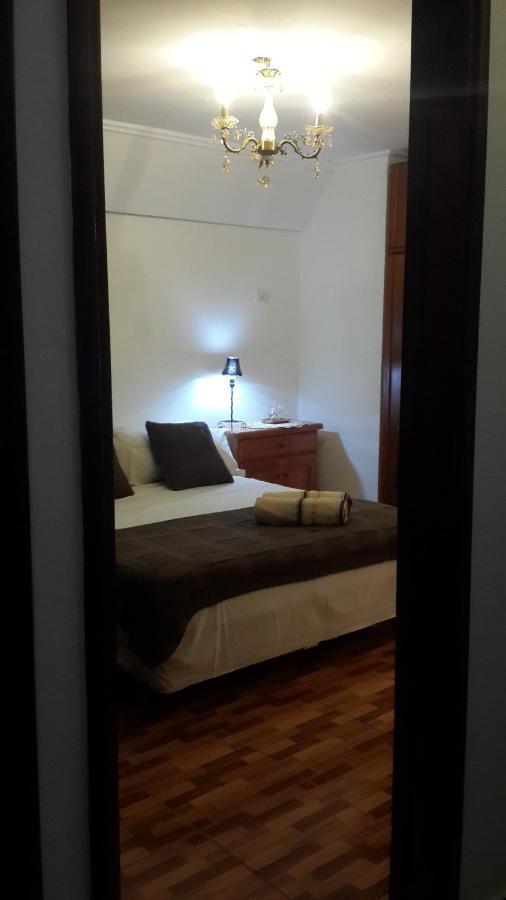 Casa Folks - Bed And Breakfast Пуэрто-Игуасу Экстерьер фото