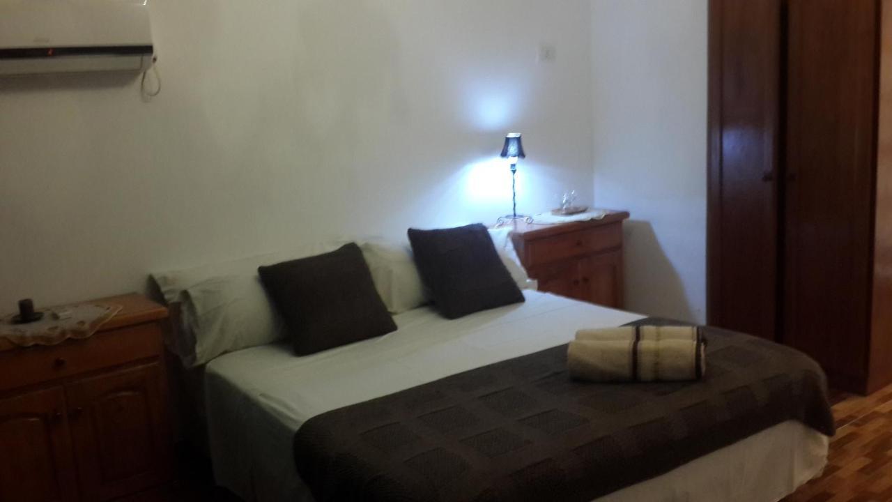 Casa Folks - Bed And Breakfast Пуэрто-Игуасу Экстерьер фото